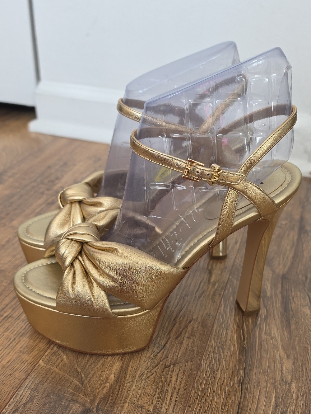 MICHAEL KORS Metallic Gold LEATHER Platform High Heel Sandals with Knotted Strap